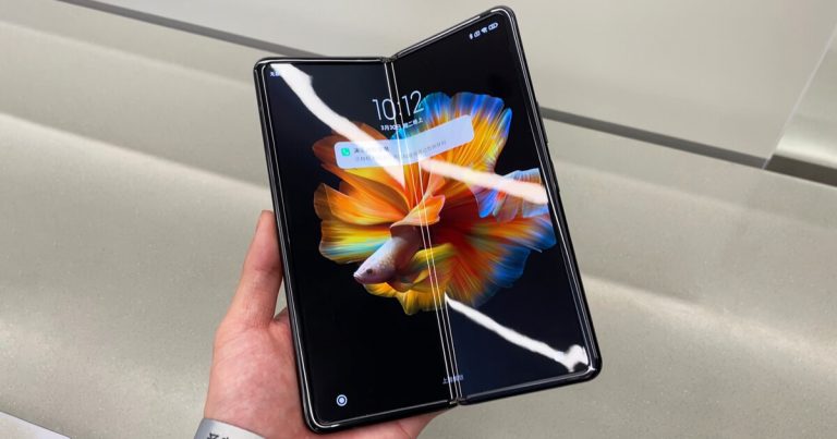 mở bán Mi MIX Fold
