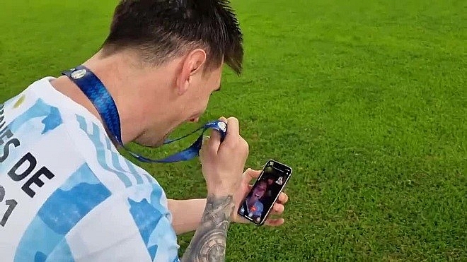 điện thoại Messi dùng