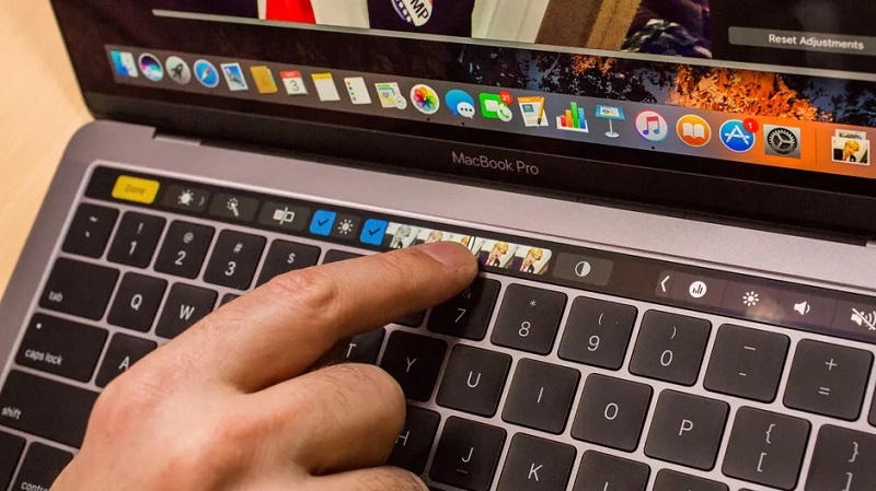 Apple khai tử Touch Bar