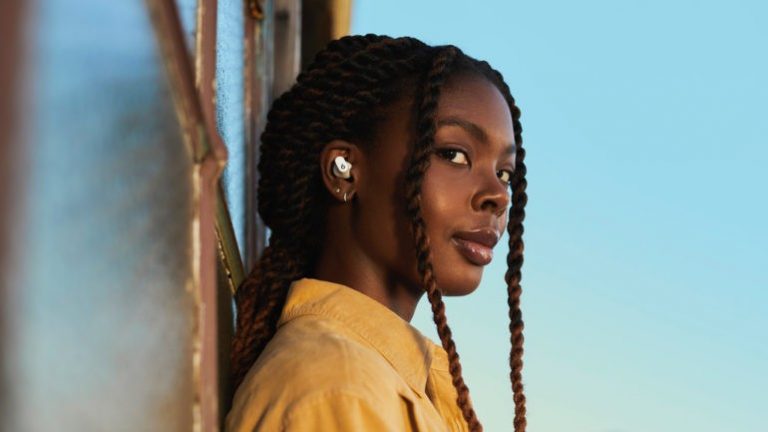 Apple gỡ quảng cáo Galaxy S21