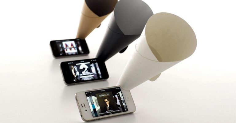smartphone loa ngoài hay