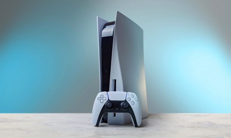 ps5-dat-doanh-so-7-trieu-may-2