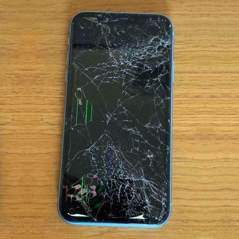 Xử lý màn hình iPhone bị treo bị nứt