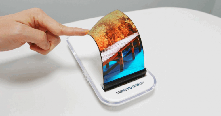 man-hinh-co-gian-samsung-1