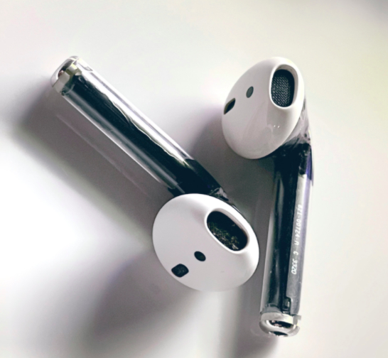 Airpods-do-vo-trong-suot-4