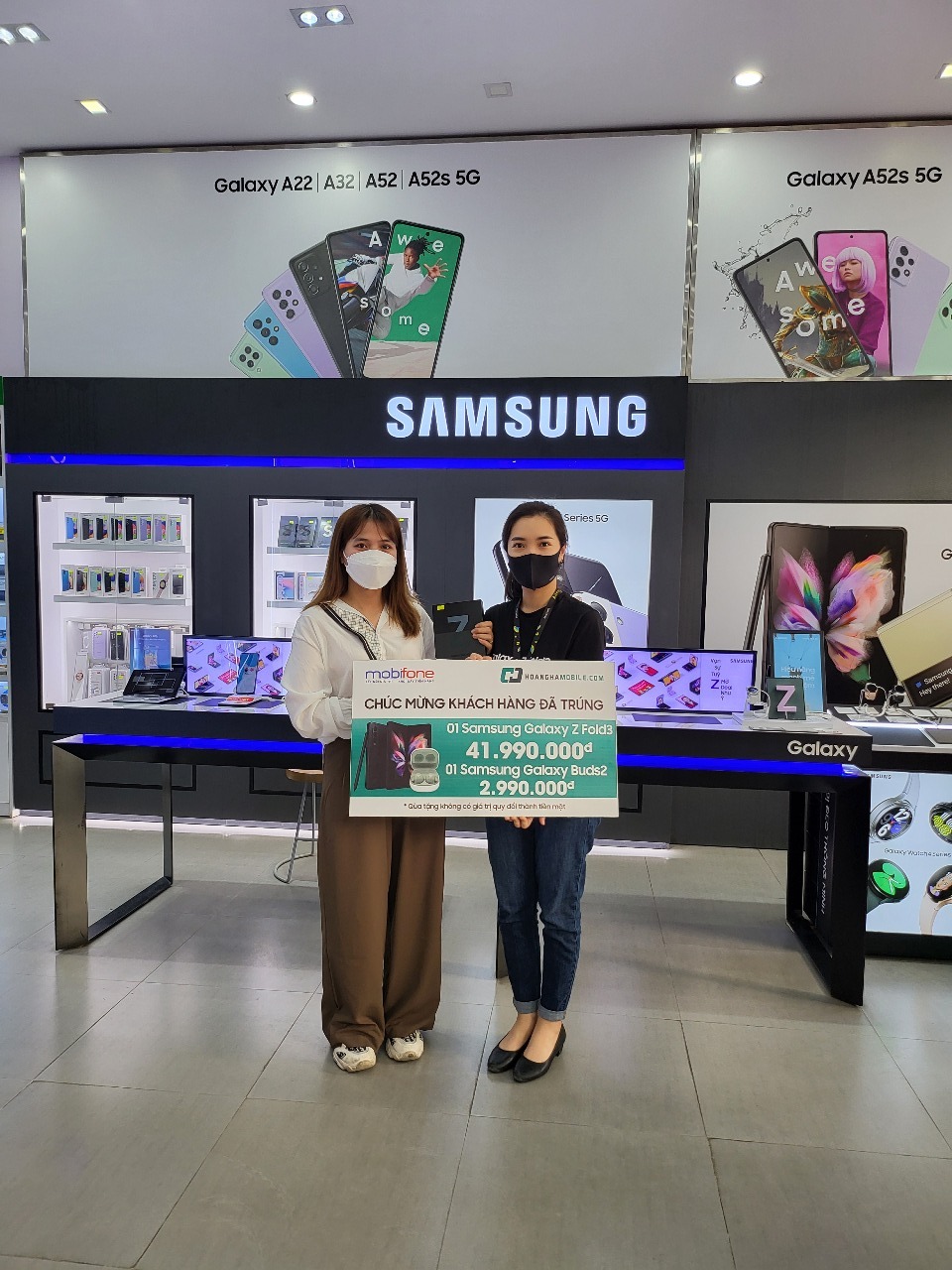 khach-hang-trung-fold3-1