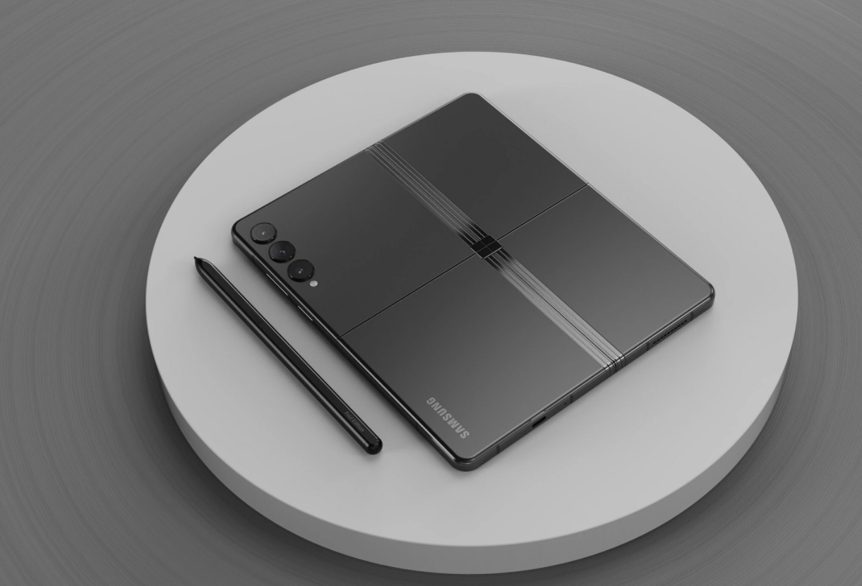 Galaxy-Z-Fold4-gap-ngang-doc-7