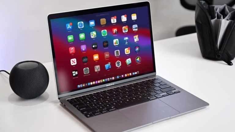 lượng xuất xưởng MacBook