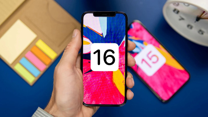 Apple-starts-testing-iOS-16-on-9165-9523-1649100668