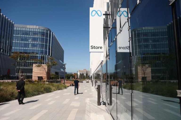 cua-hang-meta-dau-tien-bi-che-khong-sieu-thuc-nhu-da-quang-cao-1