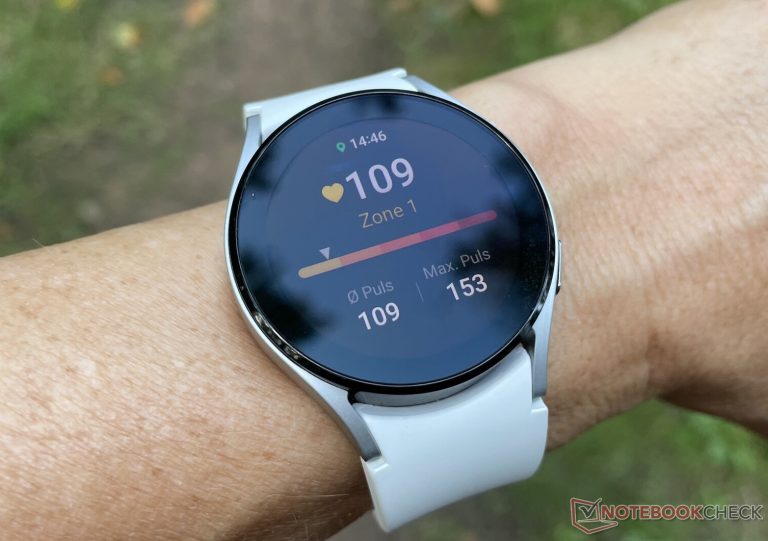 samsung-galaxy-watch-5-bi-leaker-nhan-xet-la-chiec-smartwatch-xau-xi-nhat-nam