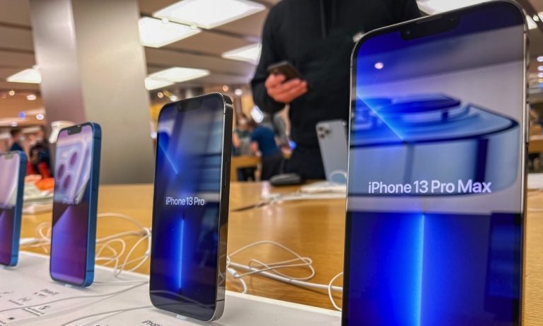 du-apple-tang-gia-iphone-13-nhat-nhung-no-van-con-kha-re
