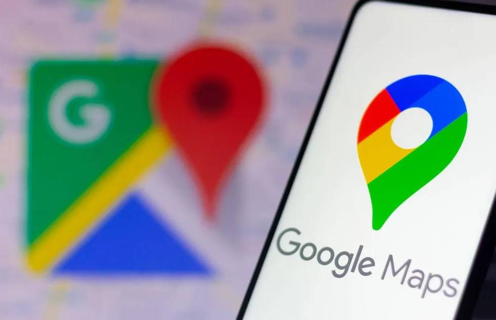 google-maps-icon-on-a-smartphone