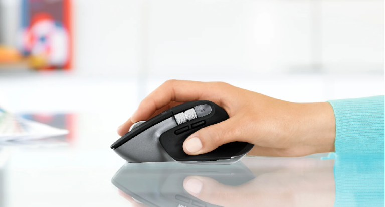 Logitech ra mắt bàn phím