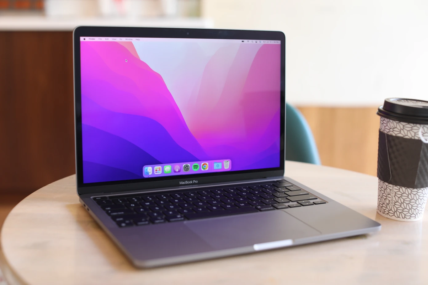 Review MacBook Pro M2 (2)