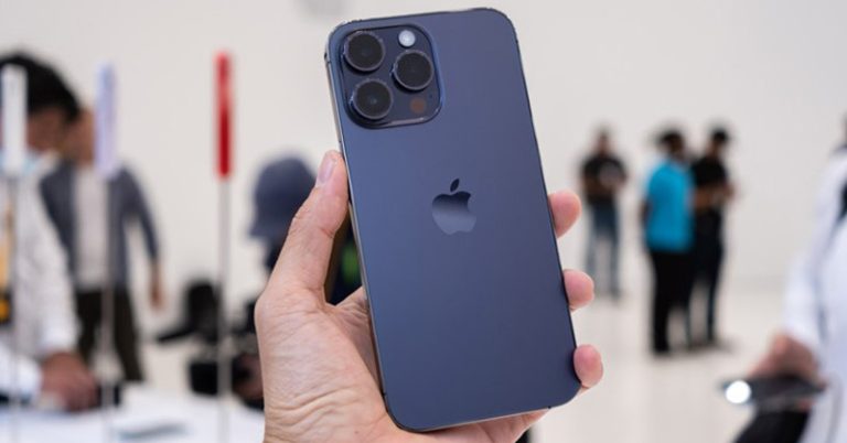 Tren-tay-iPhone-14-Pro-Deep-Purple-1