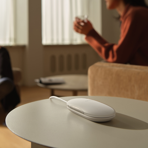 Oppo-OHealth-H1-on-Table