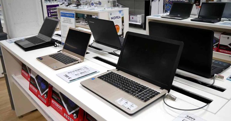 laptop-bi-anh-huong-do-dich-benh-1