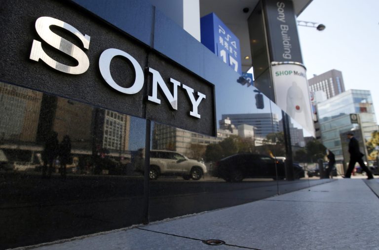 Sony chuyển dây chuyền sản xuất máy ảnh sang Thái Lan. Và đây là lý do!