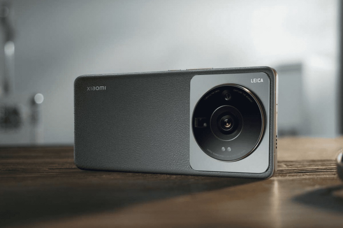 day-la-mau-smartphone-anh-em-sinh-doi-that-lac-cua-iphone-14-pro-1