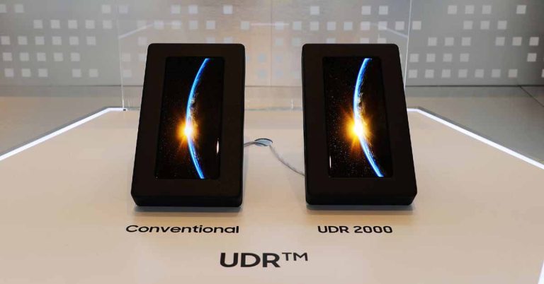 man-hinh-oled-moi-cua-samsung-3