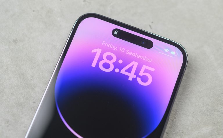 FaceID dưới màn hình Apple