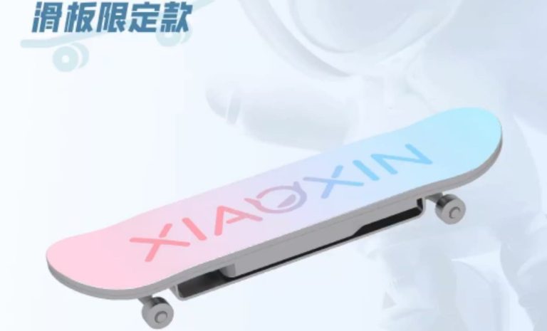 Độc lạ Lenovo ổ cứng di động SSD có hình ván trượt
