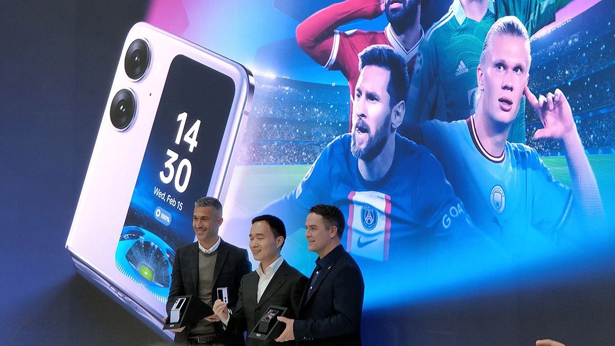 Oppo-Find-N2-Flip-is-now-the-official-Champions-League-phone-with-final-game-tickets-to-be-won