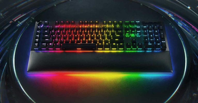 ban-phim-razer-blackwidow-v4-pro-1