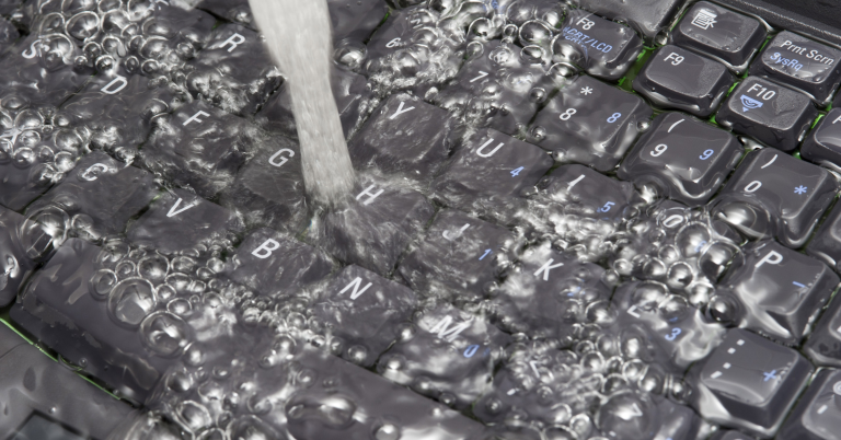 dung-may-rua-chen-rua-bo-mach-duoc-khong