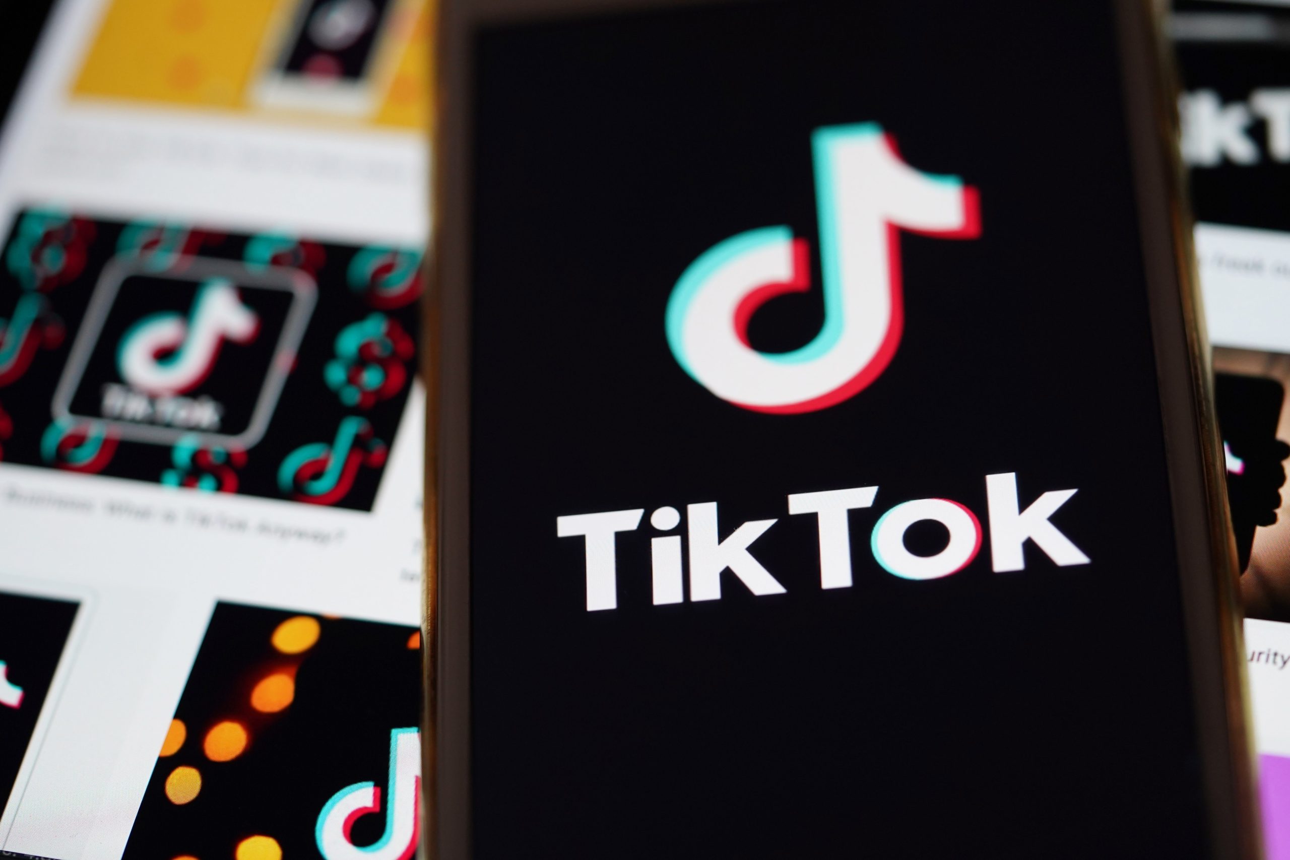 Tiktok giới thiệu chatbot AI