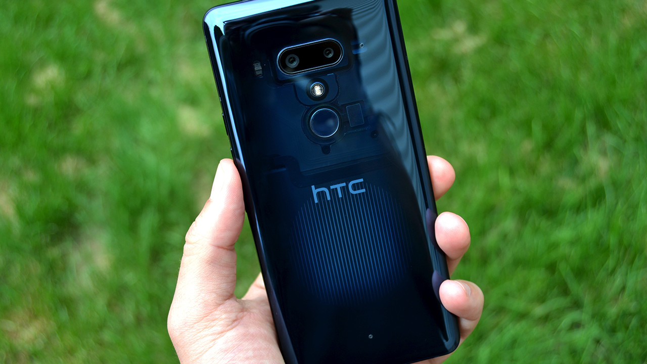 HTC ra mắt flagship