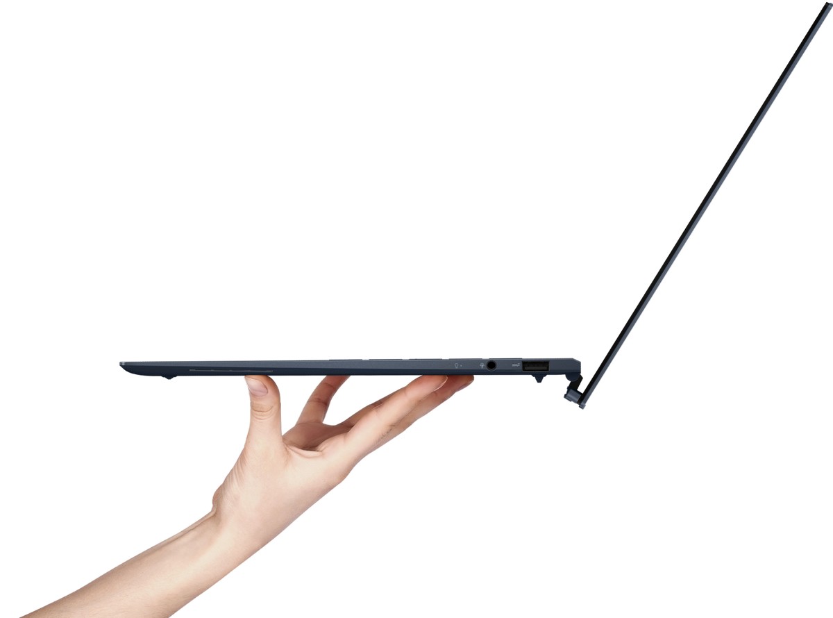 Zenbook S 13 OLED được trang bị màn hình Asus Lumina OLED tỉ lệ 16:10