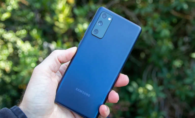 Samsung Galaxy S20 FE có đáng mua