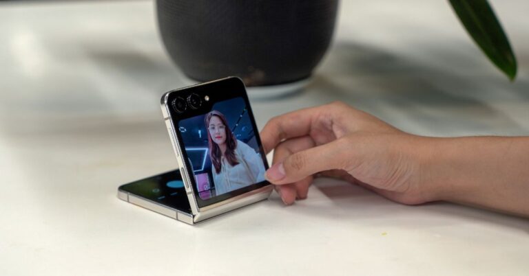 samsung-z-flip5-se-so-huu-man-hinh-ngoai-len-den-3-4-inch-7