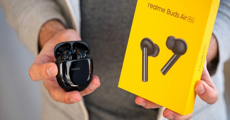 realme-buds-air-5-pro-thump
