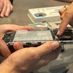 Trong tổng số 228 điện thoại di động khác nhau, mẫu smartphone dễ sửa nhất gọi tên?