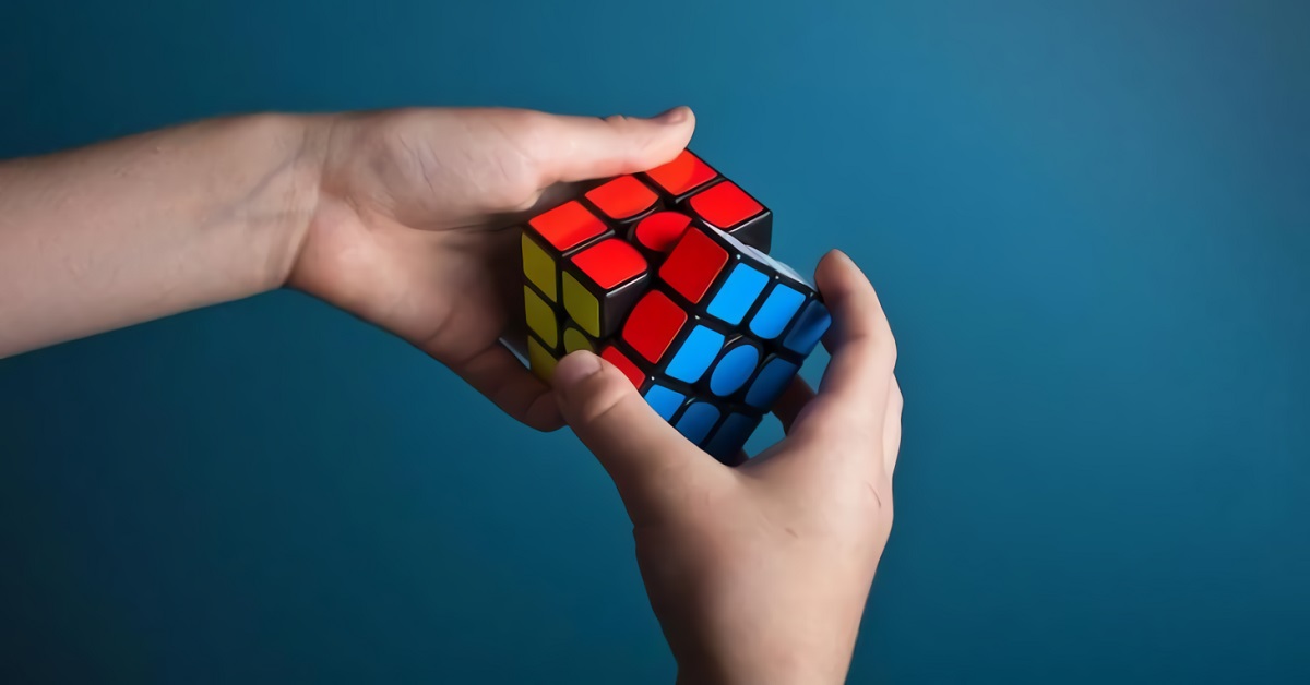 Cách giải Rubik 3×3 nhanh chóng và “đỉnh của chóp”