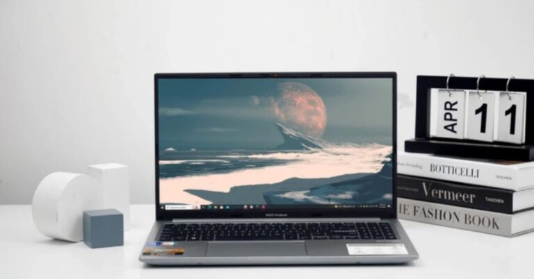 aptop-van-phong-pin-trau