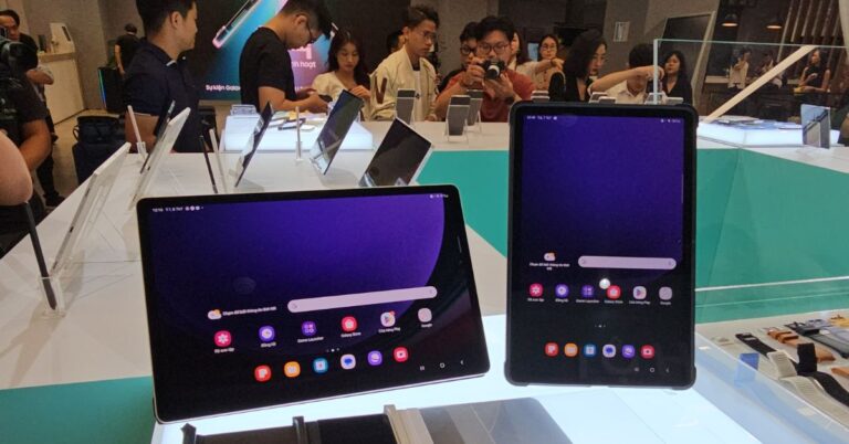 tra-hang-samsung-galaxy-z-fold5-flip5-som-tu-19h-ngay-11-8-4