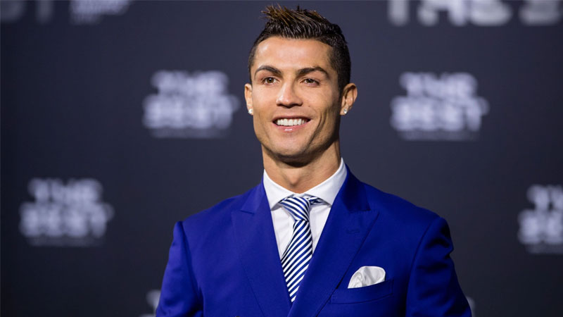 Cristiano Ronaldo - Một trong những chuyên gia mặc Vest