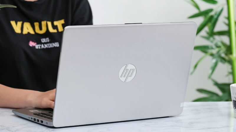 laptop-5-trieu-1