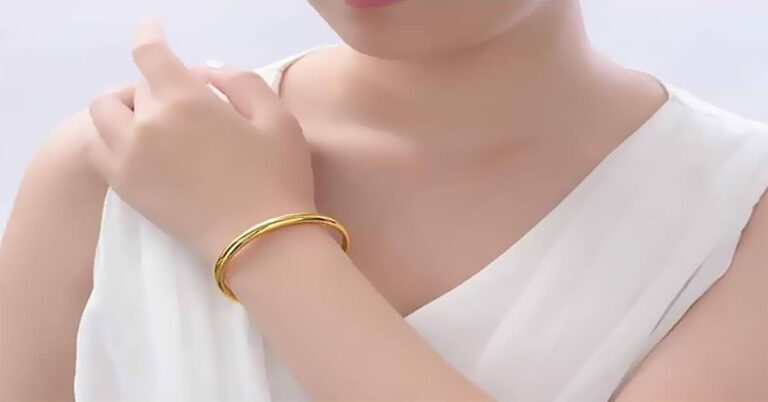 lac-tay-vang-nu-tron