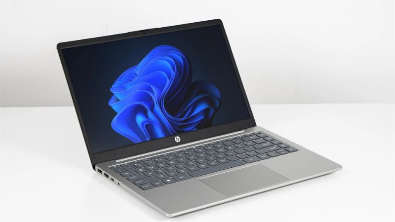 Laptop-gia-re-5