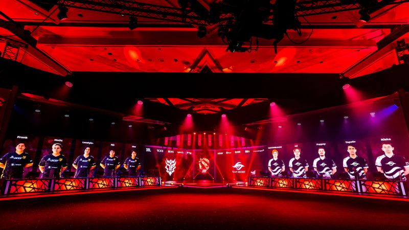 PGL-Dota-2-4