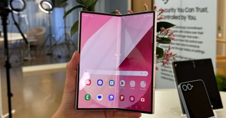 Samsung Galaxy Z Fold 6