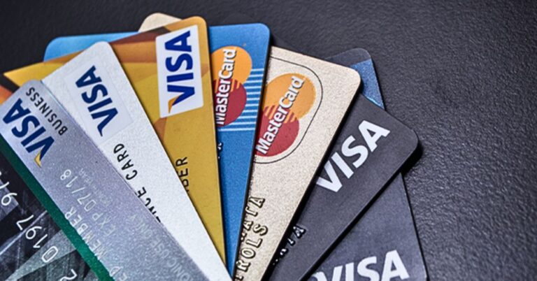 the-visa-debit-la-gi-avt