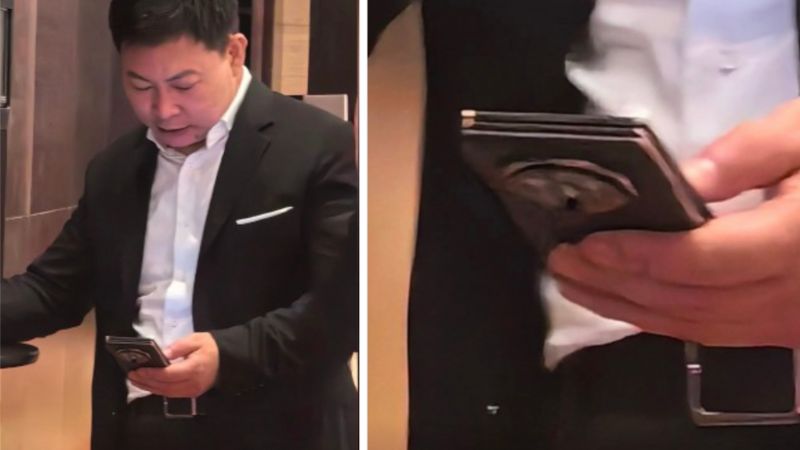 điện thoại gập 3