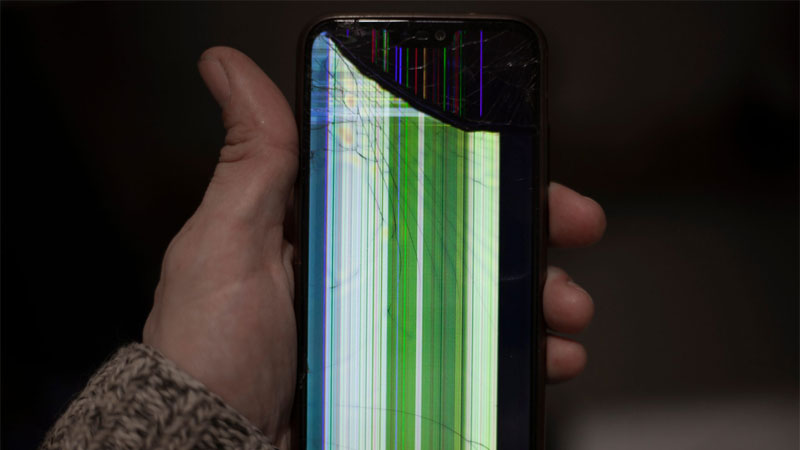 man-hinh-dien-thoai-bi-nhieu-6