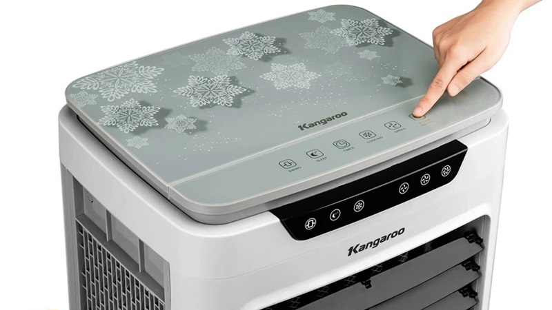 quat-dieu-hoa-hoi-nuoc-10